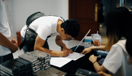 “倾听、交流、分享”2018J9九游会学院夏季校友会(图3)